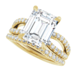 Discover the elegance of a 2CT Emerald Cut Lab Diamond Engagement Ring Set. Designed with a luxurious split shank band and customizable in yellow gold, this ring set is the perfect symbol of love for proposals, weddings, or anniversaries.